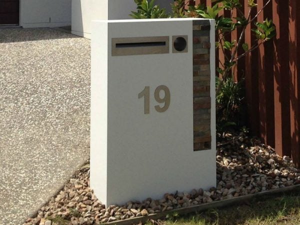 E85 Single Column Mailbox